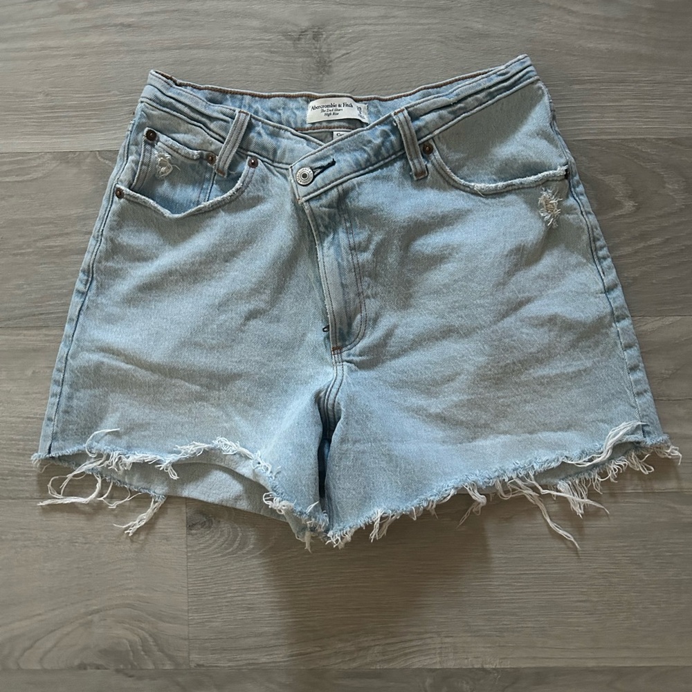 Abercrombie curve love dad shorts